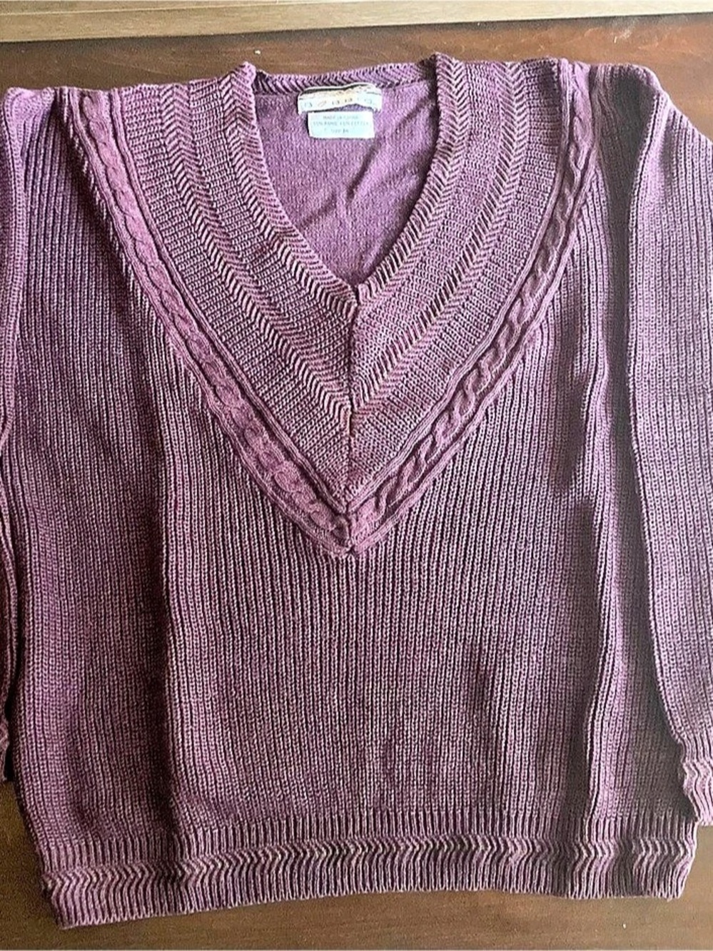 Bobbio Purple V-Neck Sweater Size Medium